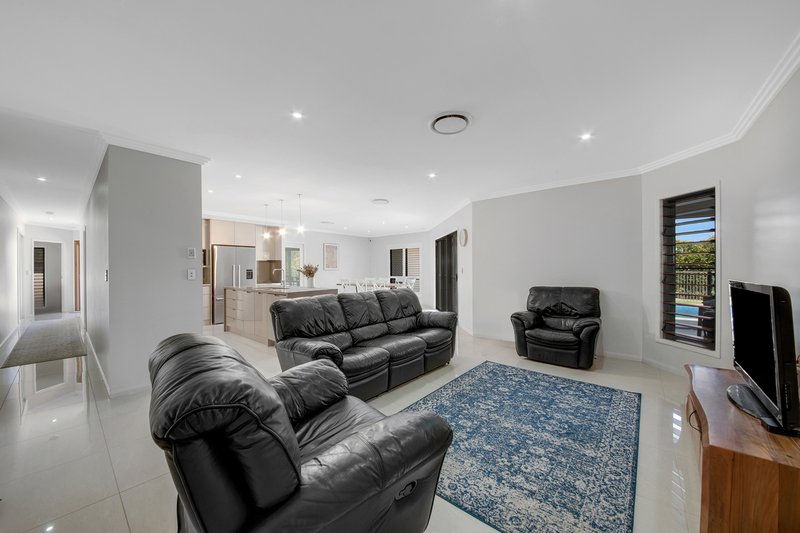 Photo - 22 Beaver Avenue, South Gladstone QLD 4680 - Image 6