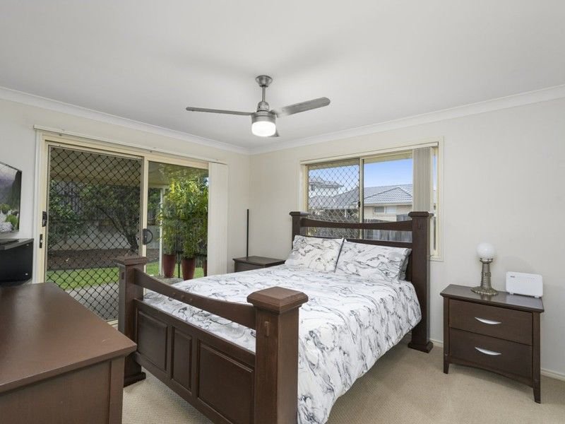 Photo - 22 Bella Boulevard, Pimpama QLD 4209 - Image 4