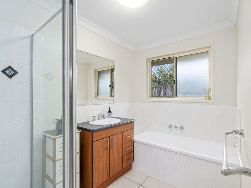 Photo - 22 Bella Boulevard, Pimpama QLD 4209 - Image 8