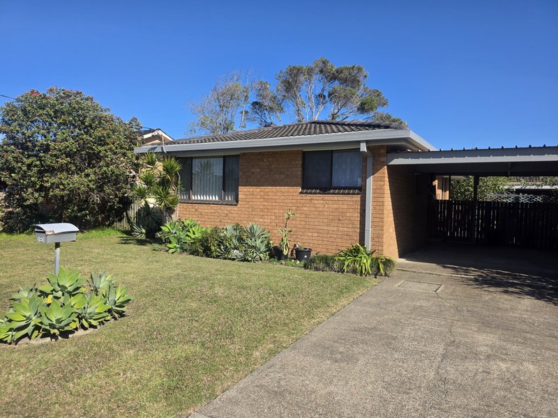 Photo - 2/2 Belle Villa Parade, Old Bar NSW 2430 - Image 1
