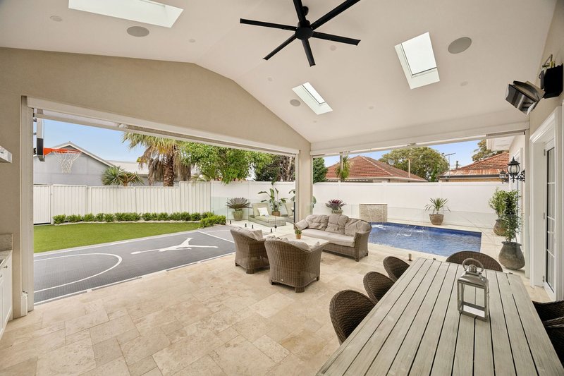 Photo - 22 Bennett Avenue, Roselands NSW 2196 - Image 21