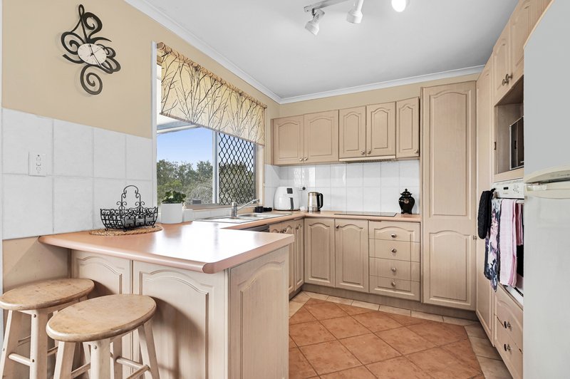 Photo - 22 Bennetts Road, Everton Hills QLD 4053 - Image 6