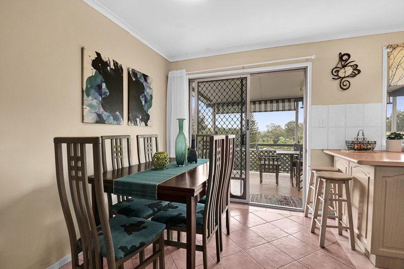 Photo - 22 Bennetts Road, Everton Hills QLD 4053 - Image 8