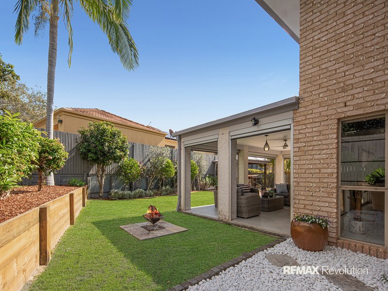 Photo - 22 Bentley Court, Mansfield QLD 4122 - Image 12