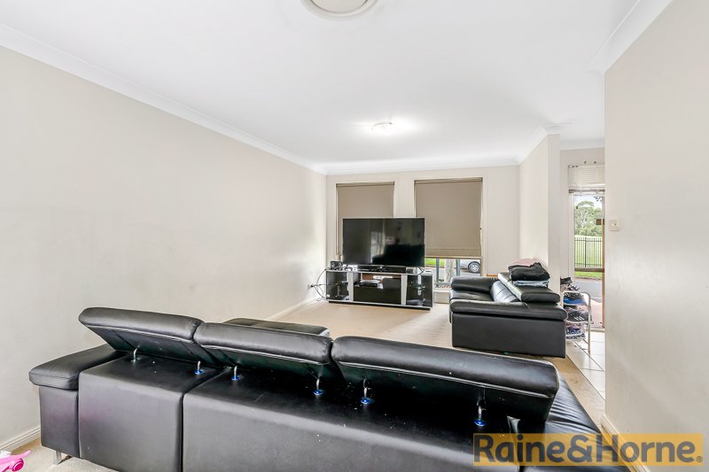 Photo - 22 Bentwood Terrace, Stanhope Gardens NSW 2768 - Image 4