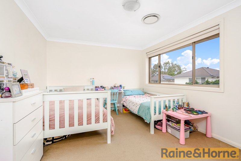 Photo - 22 Bentwood Terrace, Stanhope Gardens NSW 2768 - Image 8