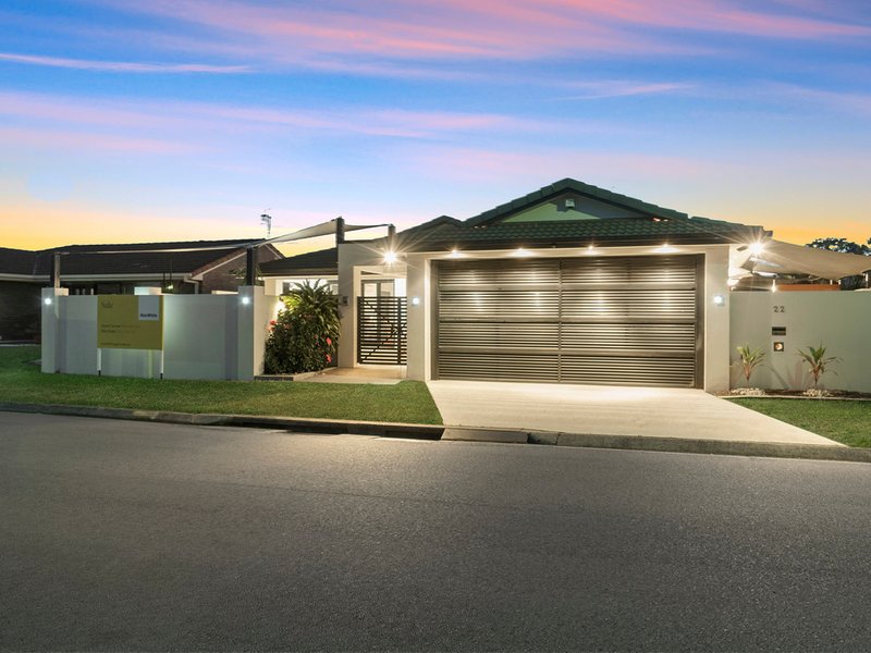 Photo - 22 Bergamont Street, Elanora QLD 4221 - Image 3