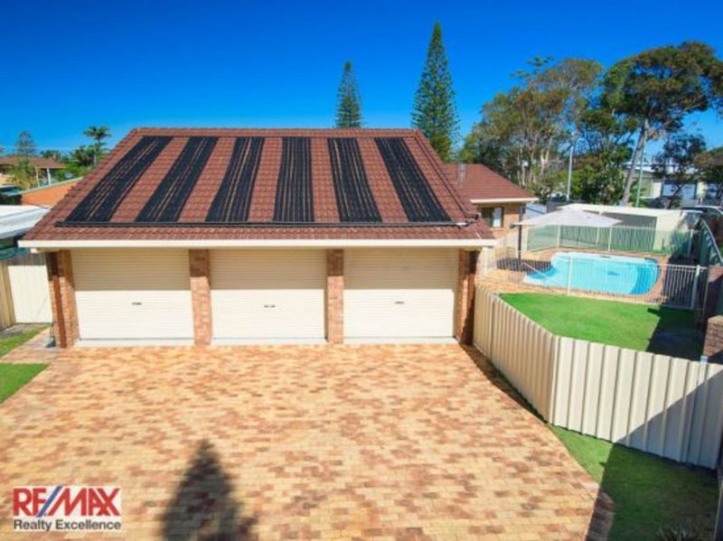 Photo - 22 Bermagui Crescent, Buddina QLD 4575 - Image 2