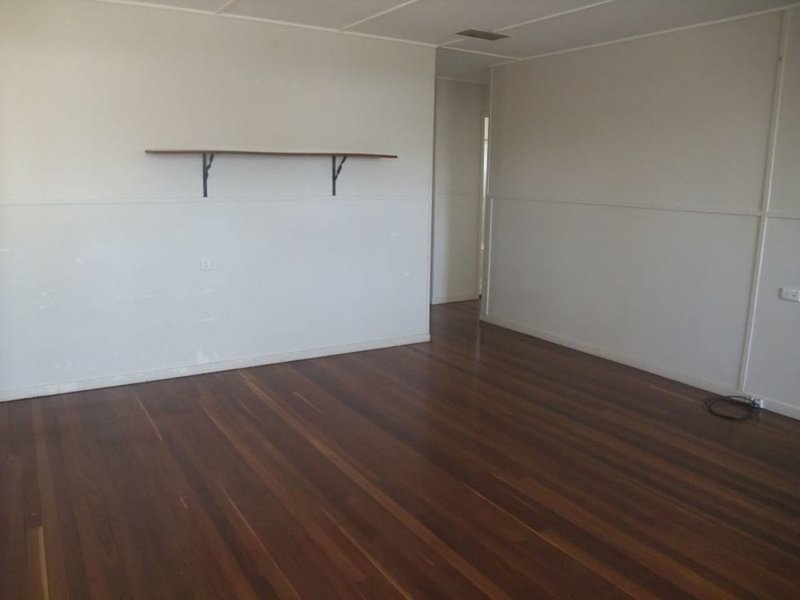 Photo - 22 Beta Street, Mount Isa QLD 4825 - Image 7