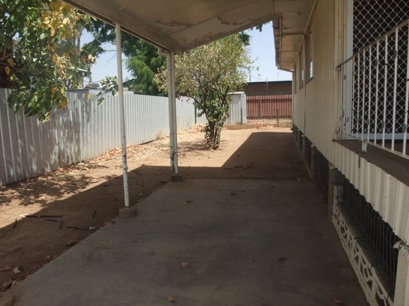 Photo - 22 Beta Street, Mount Isa QLD 4825 - Image 10