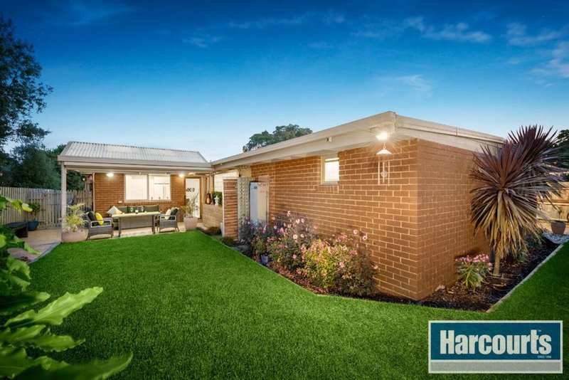 Photo - 22 Birchfield Crescent, Wantirna VIC 3152 - Image 9