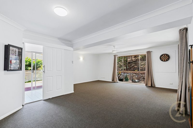 Photo - 22 Birnam Place, Ferny Grove QLD 4055 - Image 10