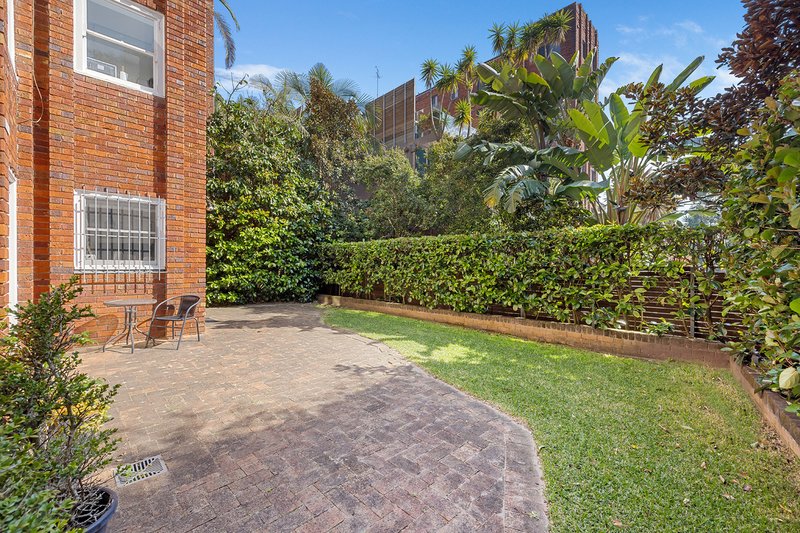 Photo - 2/2 Birriga Rd , Bellevue Hill NSW 2023 - Image 6