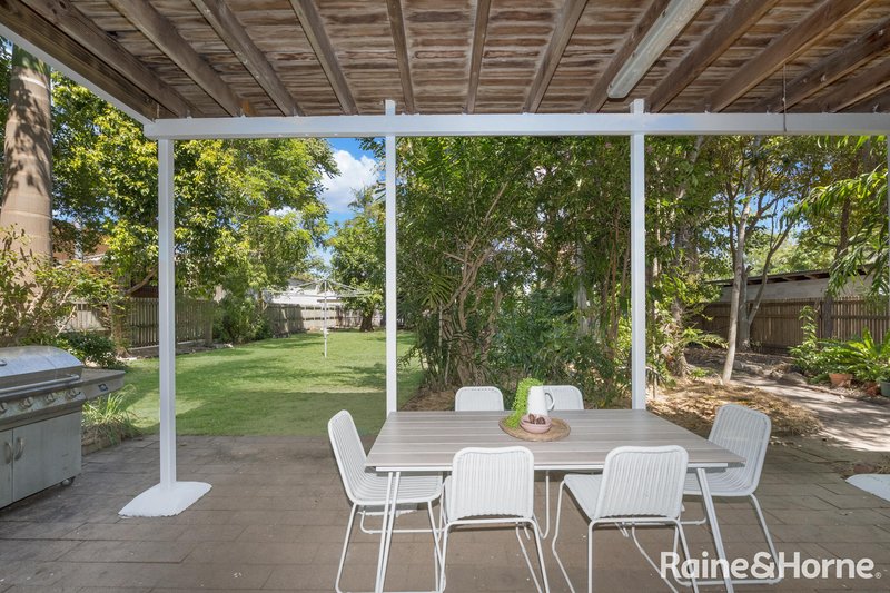 Photo - 22 Bishop Street, Belgian Gardens QLD 4810 - Image 18