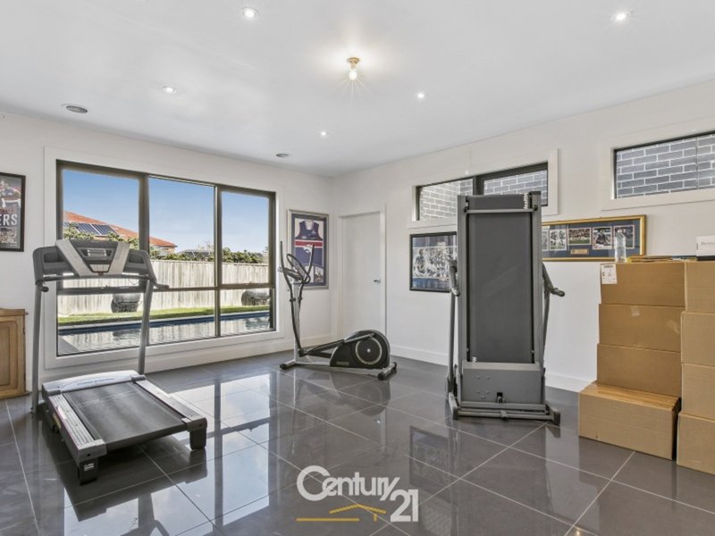 Photo - 22 Bligh Boulevard, Pakenham VIC 3810 - Image 9