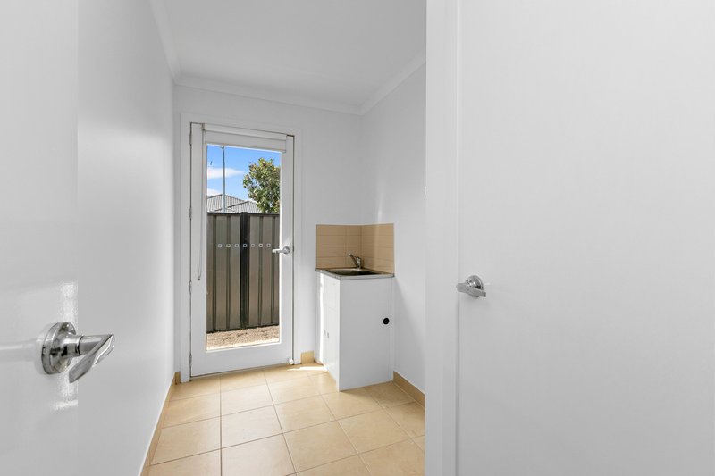 Photo - 22 Bliss Street, Point Cook VIC 3030 - Image 24
