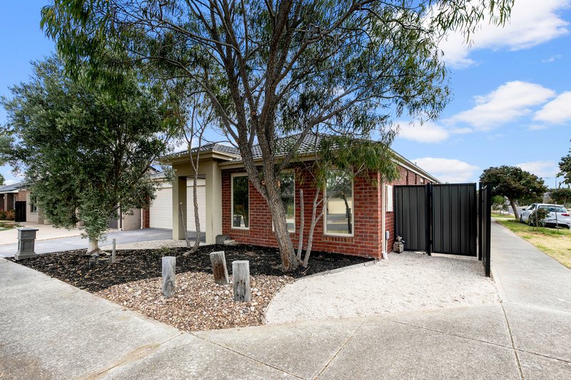 Photo - 22 Bliss Street, Point Cook VIC 3030 - Image 27