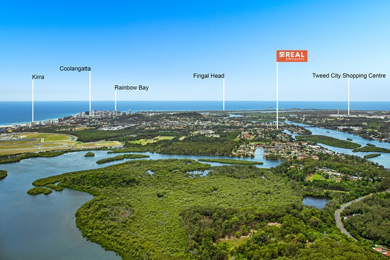 Photo - 2/2 Blue Waters Crescent, Tweed Heads West NSW 2485 - Image 4