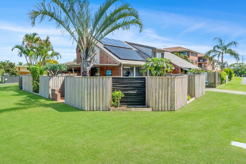 Photo - 2/2 Blue Waters Crescent, Tweed Heads West NSW 2485 - Image 16