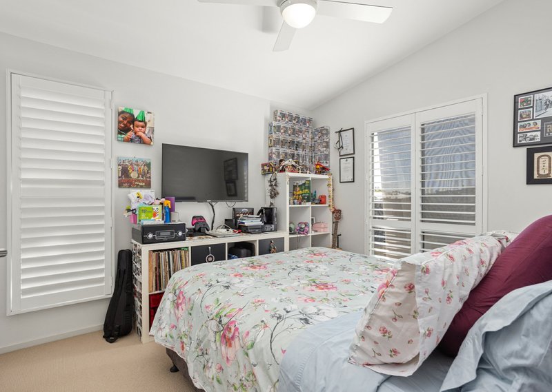 Photo - 22 Bluehaven Drive, Old Bar NSW 2430 - Image 13