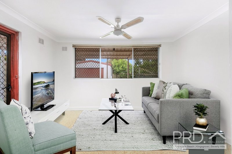 Photo - 22 Bobadah Street, Kingsgrove NSW 2208 - Image 5