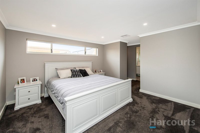 Photo - 22 Bogdanich Way, Madeley WA 6065 - Image 6