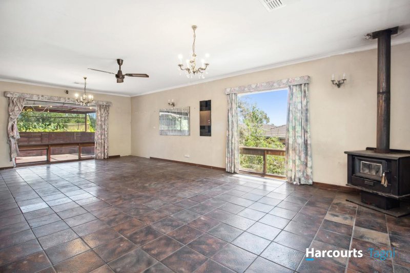 Photo - 22 Bonneyview Road, Flagstaff Hill SA 5159 - Image 8