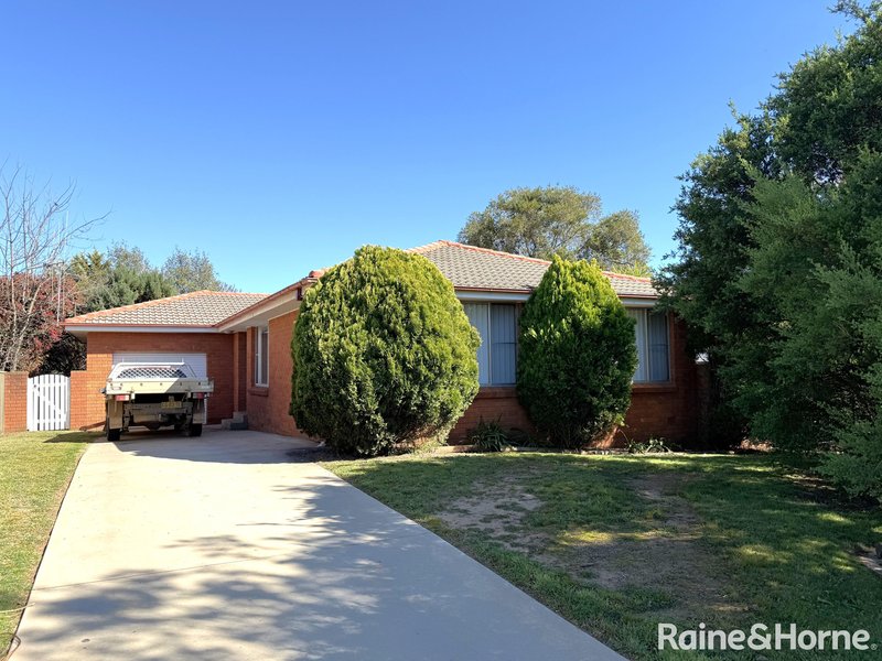 Photo - 22 Boronia Crescent, Orange NSW 2800 - Image 1