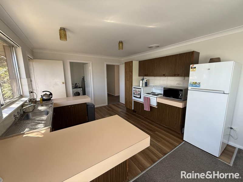 Photo - 22 Boronia Crescent, Orange NSW 2800 - Image 7