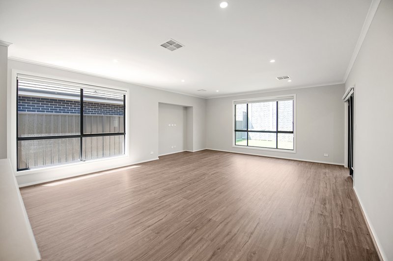 Photo - 22 Botanic Avenue, Mount Barker SA 5251 - Image 13