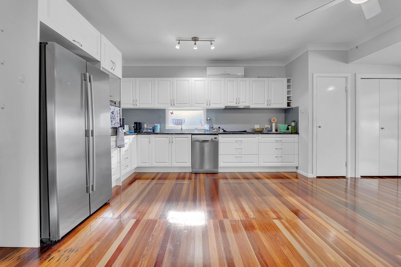 Photo - 22 Boundary Street, Redland Bay QLD 4165 - Image 9