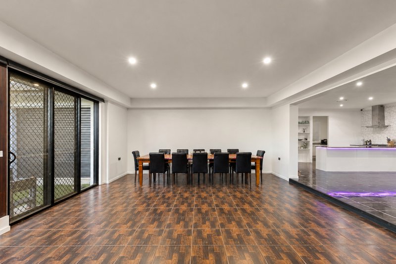 Photo - 22 Boxwood Place, Carseldine QLD 4034 - Image 6