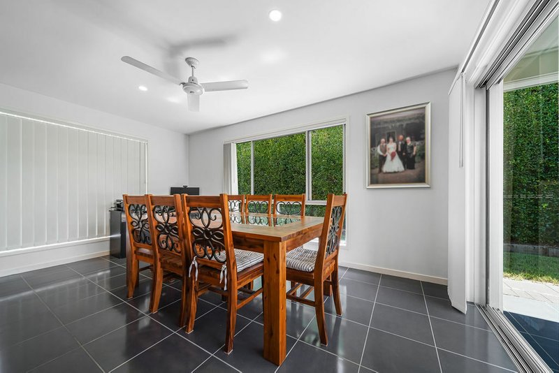 Photo - 22 Bribie Place, Mountain Creek QLD 4557 - Image 5