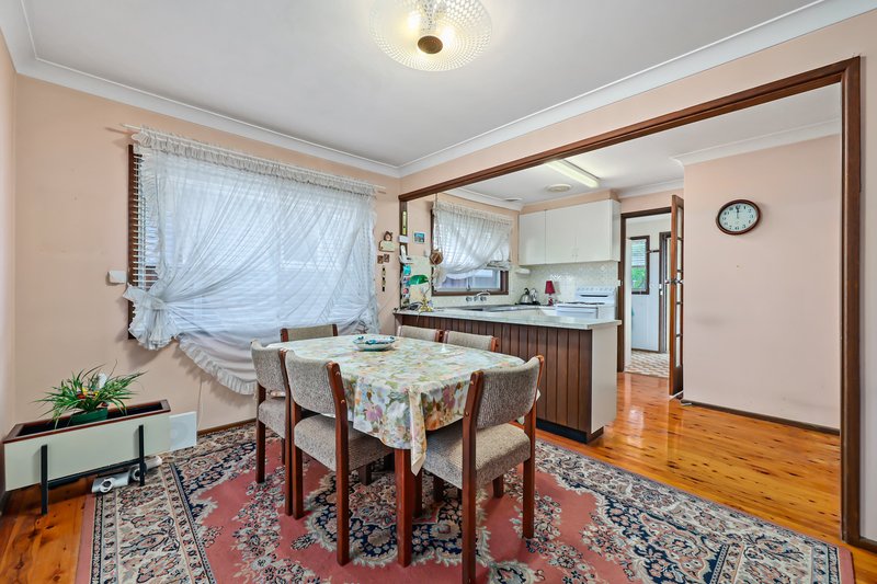 Photo - 22 Brigalow Avenue, Casula NSW 2170 - Image 4