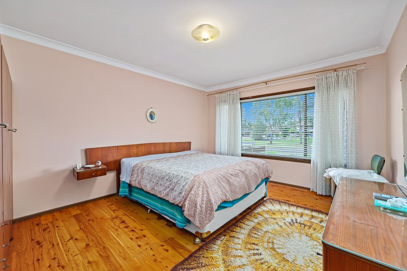 Photo - 22 Brigalow Avenue, Casula NSW 2170 - Image 6