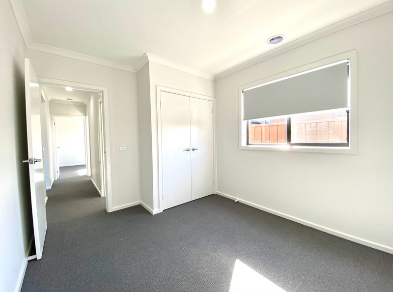 Photo - 22 Broadway Street, Berwick VIC 3806 - Image 12