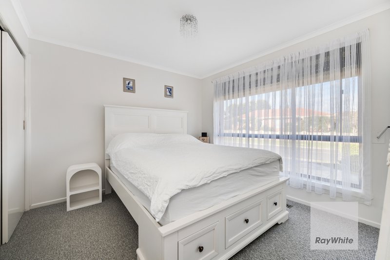 Photo - 2/2 Bronco Court, Meadow Heights VIC 3048 - Image 10