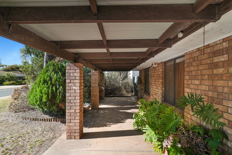 Photo - 22 Brooks Avenue, Willaston SA 5118 - Image 7