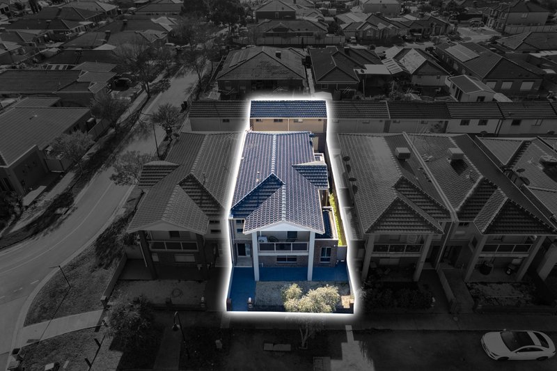 Photo - 22 Brookvale Court, Roxburgh Park VIC 3064 - Image 32