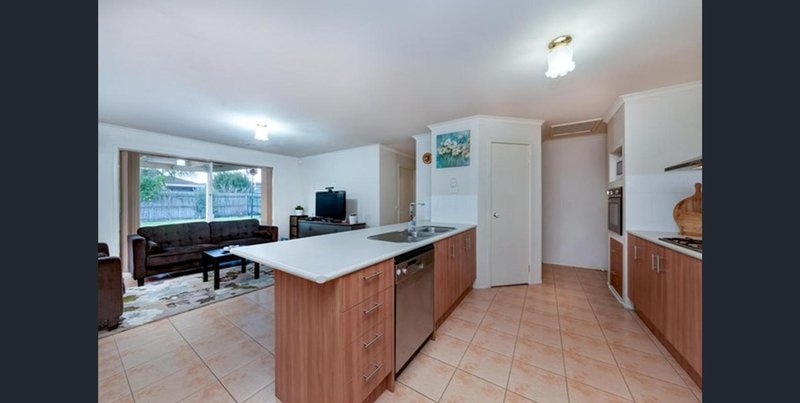 Photo - 22 Buchan Court, Hoppers Crossing VIC 3029 - Image 6