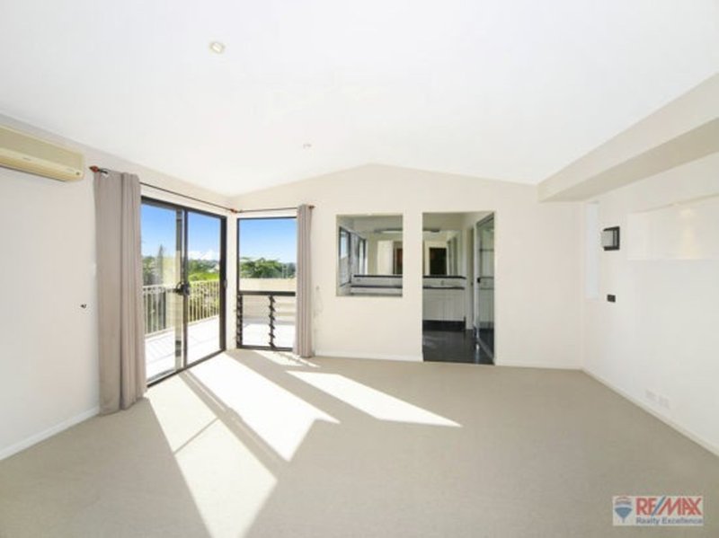 Photo - 22 Buderim Vista Court, Buderim QLD 4556 - Image 7