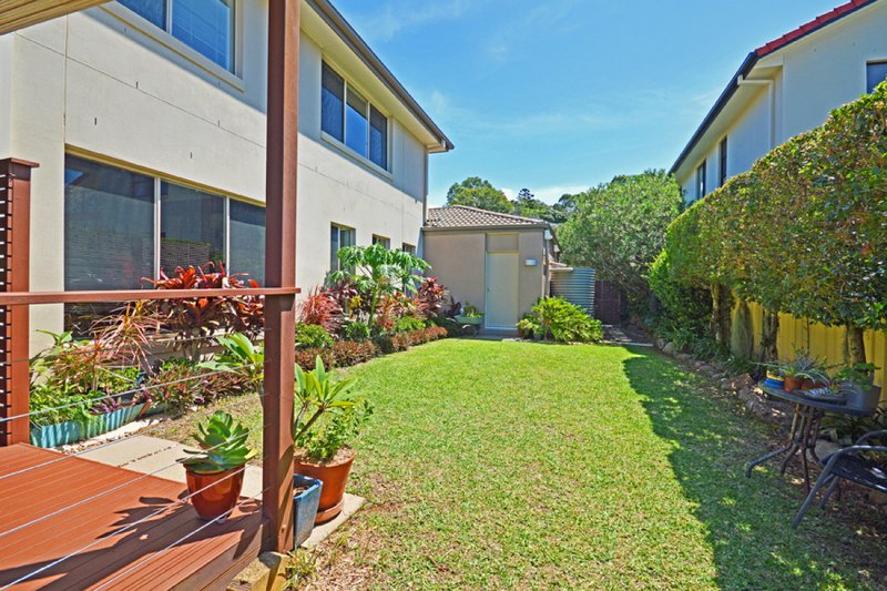 Photo - 22 Buncrana Terrace, Banora Point NSW 2486 - Image 12