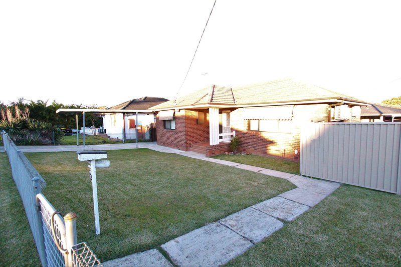 Photo - 22 Bungulla Street, Sadleir NSW 2168 - Image 5