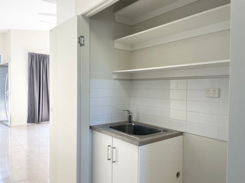 Photo - 22 Bunya Way, Andergrove QLD 4740 - Image 8