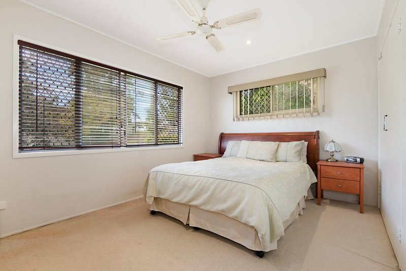 Photo - 22 Burchell Street, Carina QLD 4152 - Image 6