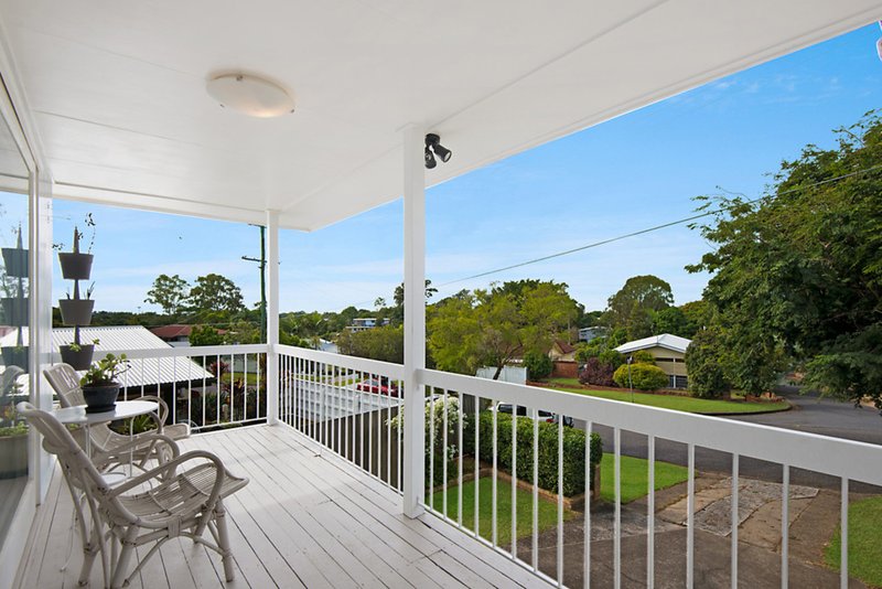 Photo - 22 Burchell Street, Carina QLD 4152 - Image 9