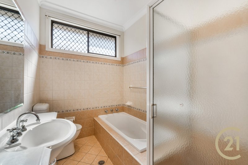 Photo - 22 Burnett Street, Merrylands NSW 2160 - Image 10