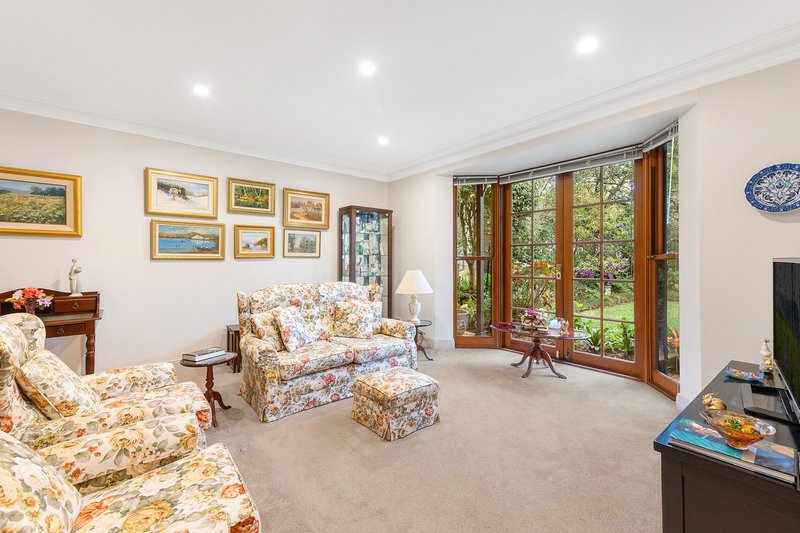Photo - 2/2 Burns Road, Wahroonga NSW 2076 - Image 2
