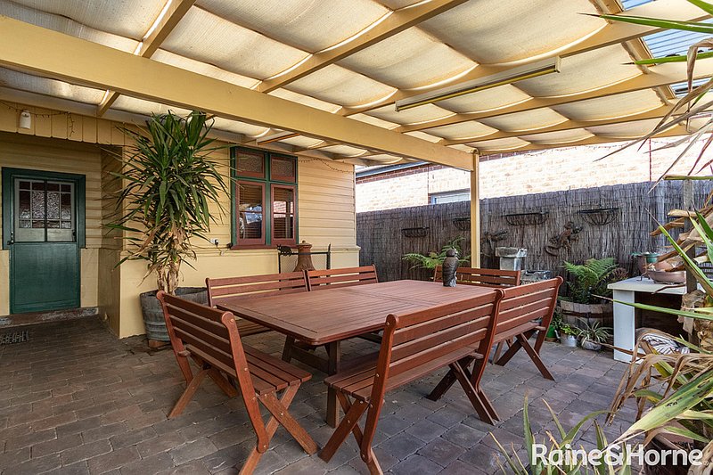 Photo - 22 Busby Street, South Bathurst NSW 2795 - Image 9