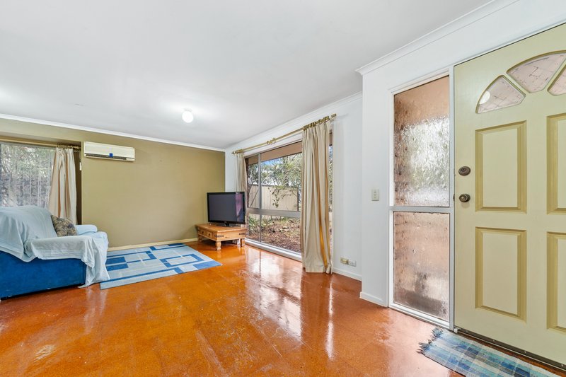 Photo - 22 Bushlark Street, Crestmead QLD 4132 - Image 7